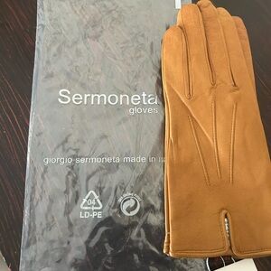 Sermoneta leather gloves